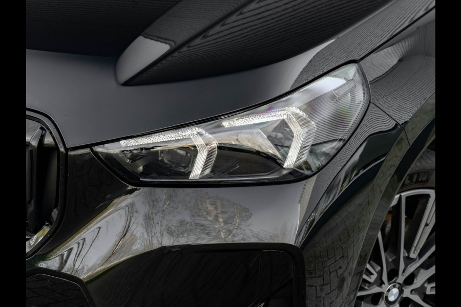 BMW X1 sDrive18i M-Sport Pro - Full-Option - ACC - Trekhaak - Memory