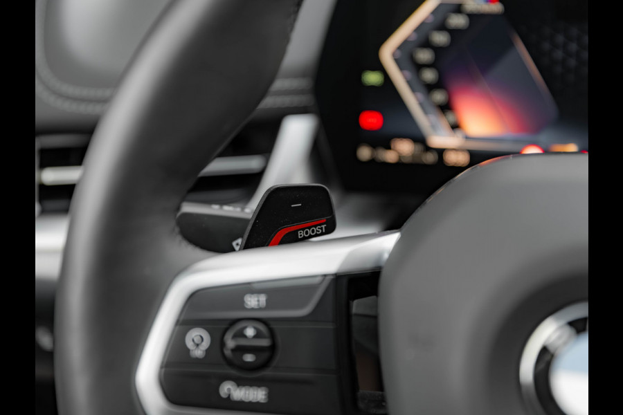 BMW X1 sDrive18i M-Sport Pro - Full-Option - ACC - Trekhaak - Memory