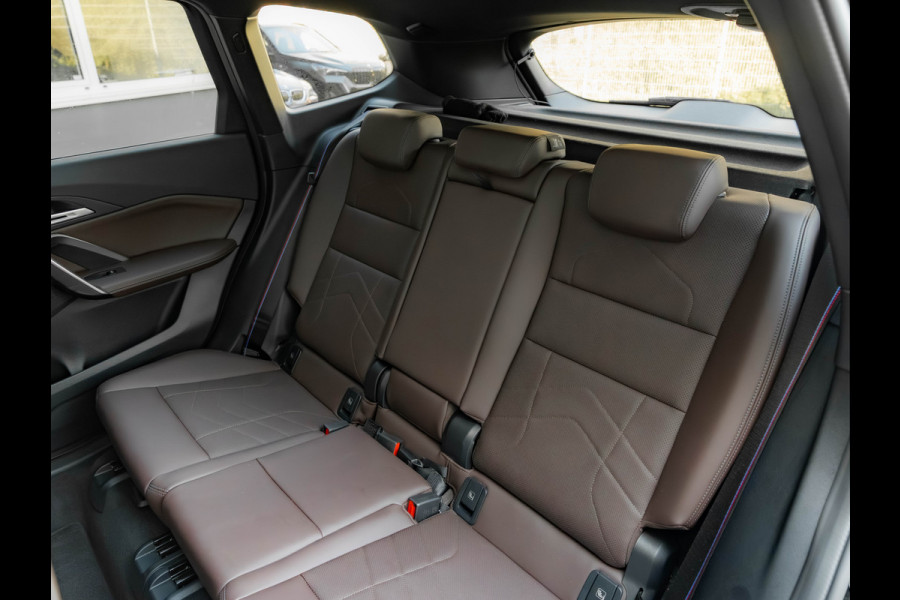 BMW X1 sDrive18i M-Sport Pro - Full-Option - ACC - Trekhaak - Memory