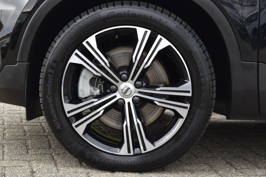 Volvo XC40 T4 211PK Recharge Inscription | ACC | Trekhaak | Leder | Camera | Stoelverwarming | 19"LMV