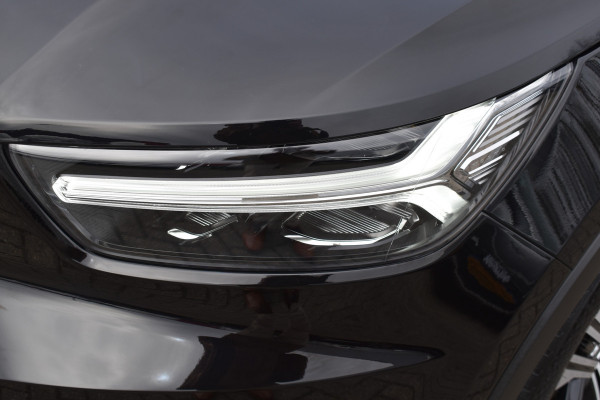 Volvo XC40 T4 211PK Recharge Inscription | ACC | Trekhaak | Leder | Camera | Stoelverwarming | 19"LMV