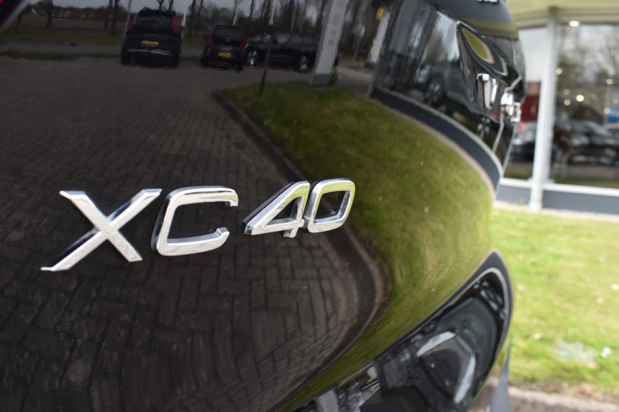 Volvo XC40 T4 211PK Recharge Inscription | ACC | Trekhaak | Leder | Camera | Stoelverwarming | 19"LMV