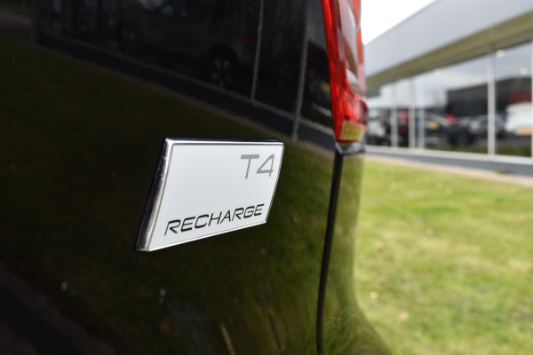 Volvo XC40 T4 211PK Recharge Inscription | ACC | Trekhaak | Leder | Camera | Stoelverwarming | 19"LMV