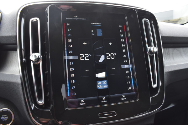 Volvo XC40 T4 211PK Recharge Inscription | ACC | Trekhaak | Leder | Camera | Stoelverwarming | 19"LMV