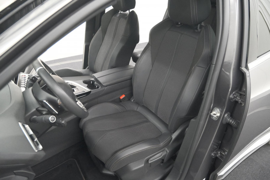 Peugeot 5008 PureTech 130 EAT8 GT | Camera | Dodehoekdetectie | Apdaptieve Cruise Control | Apple Carplay