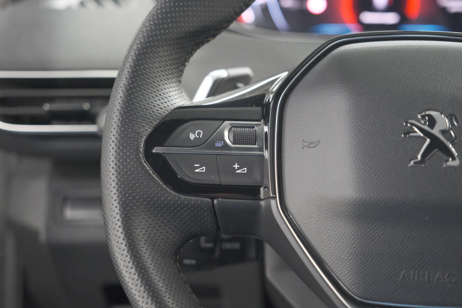 Peugeot 5008 PureTech 130 EAT8 GT | Camera | Dodehoekdetectie | Apdaptieve Cruise Control | Apple Carplay