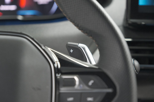 Peugeot 5008 PureTech 130 EAT8 GT | Camera | Dodehoekdetectie | Apdaptieve Cruise Control | Apple Carplay