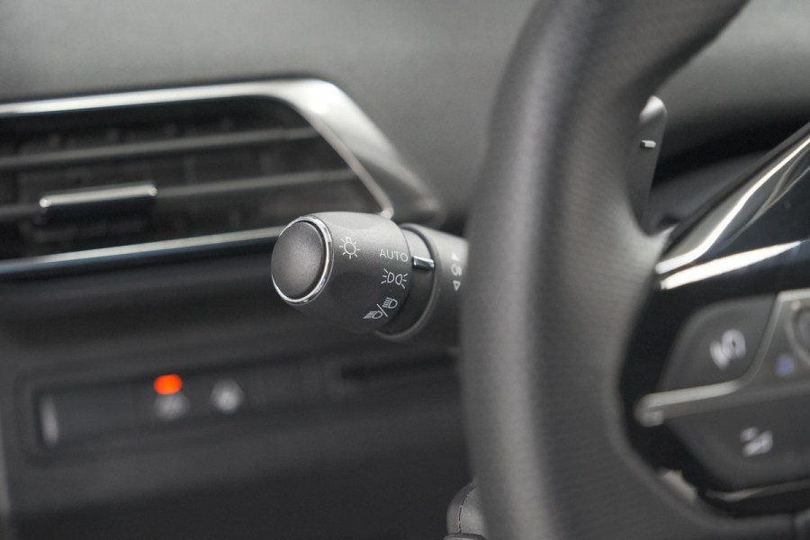 Peugeot 5008 PureTech 130 EAT8 GT | Camera | Dodehoekdetectie | Apdaptieve Cruise Control | Apple Carplay