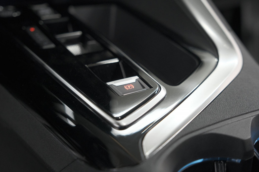 Peugeot 5008 PureTech 130 EAT8 GT | Camera | Dodehoekdetectie | Apdaptieve Cruise Control | Apple Carplay