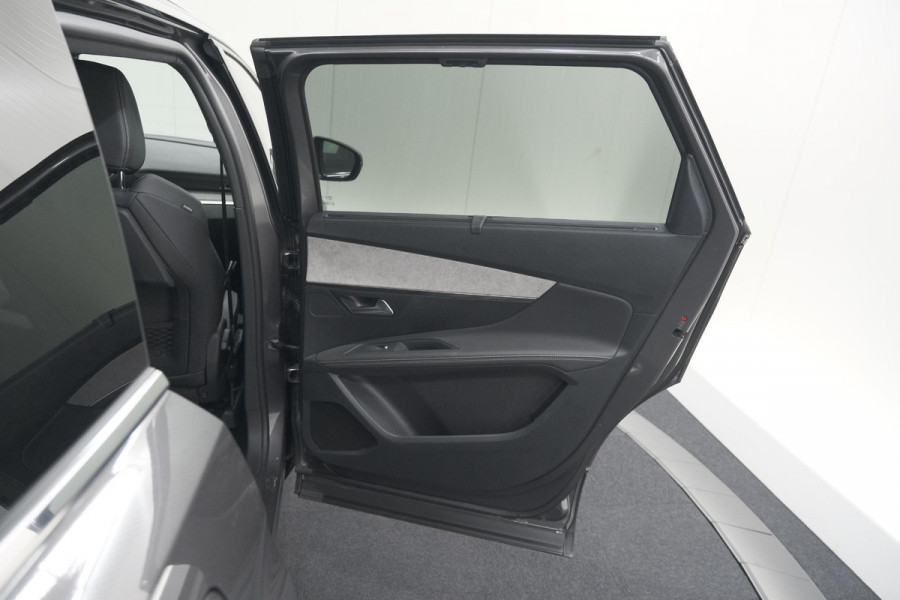 Peugeot 5008 PureTech 130 EAT8 GT | Camera | Dodehoekdetectie | Apdaptieve Cruise Control | Apple Carplay