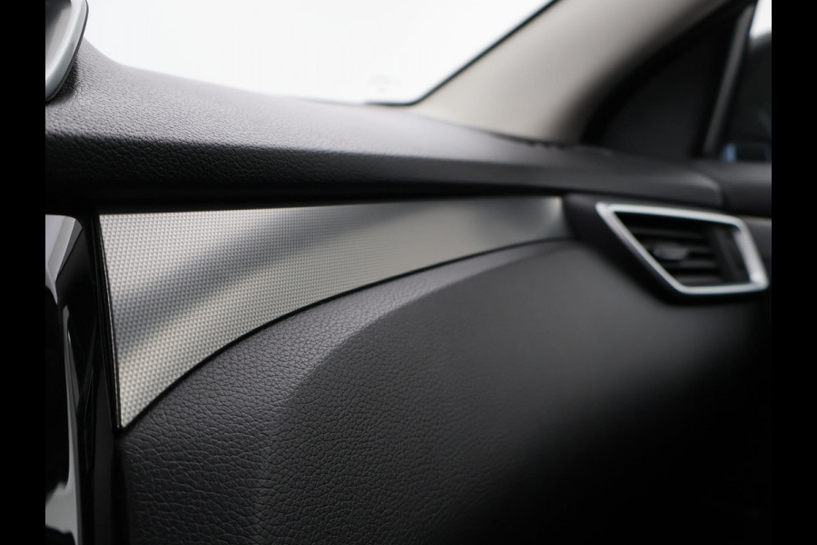 Nissan QASHQAI 1.3 DIG-T 160 PK AUT. N-CONNECTA + 360 CAMERA | STOELVERWARMING | APPLE CARPLAY