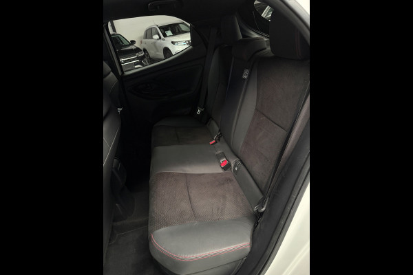 Toyota Yaris 1.5 Hybrid 130 GR SPORT HuD CarPlay Camera