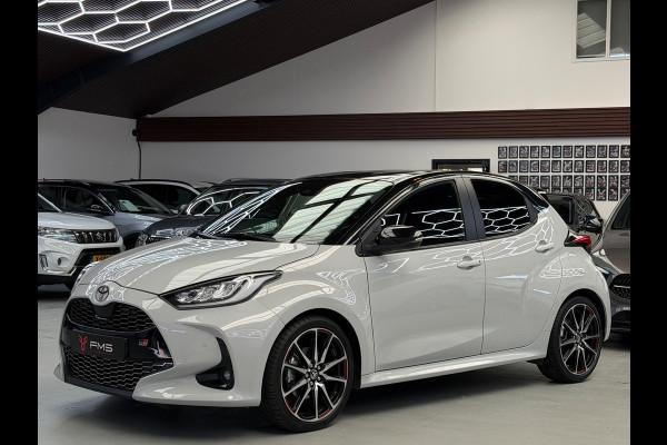 Toyota Yaris 1.5 Hybrid 130 GR SPORT HuD CarPlay Camera