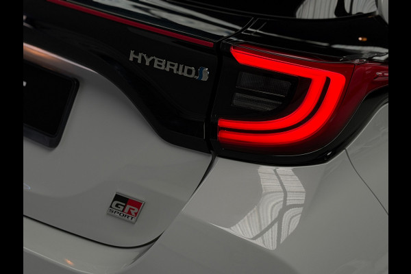 Toyota Yaris 1.5 Hybrid 130 GR SPORT HuD CarPlay Camera