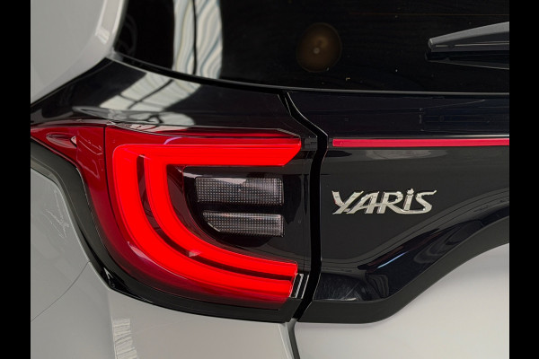 Toyota Yaris 1.5 Hybrid 130 GR SPORT HuD CarPlay Camera