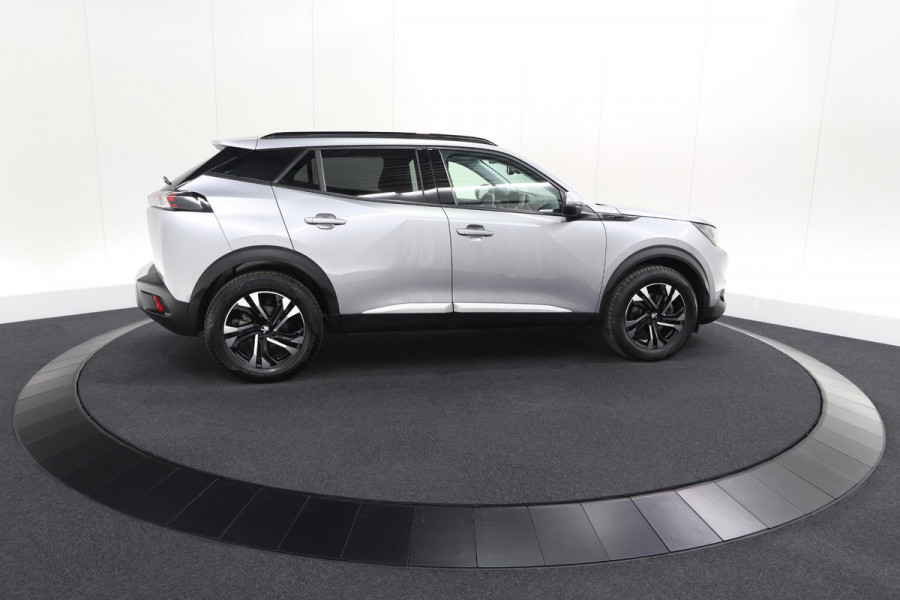 Peugeot e-2008 EV Allure 50 kWh | SOH=96.7 % | 3 Fase Laadfunctie | Camera | Navigatie | Parkeersensoren | Apple Carplay