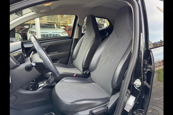 Toyota Aygo 1.0 VVT-i X-Joy | Eerste eigenaar, Lichtmetalen velgen, Climate control, Privacy glass, Nieuw geleverd & onderhouden