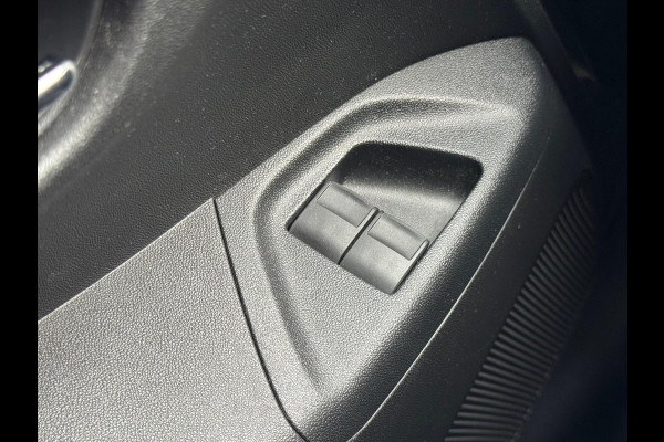 Toyota Aygo 1.0 VVT-i X-Joy | Eerste eigenaar, Lichtmetalen velgen, Climate control, Privacy glass, Nieuw geleverd & onderhouden