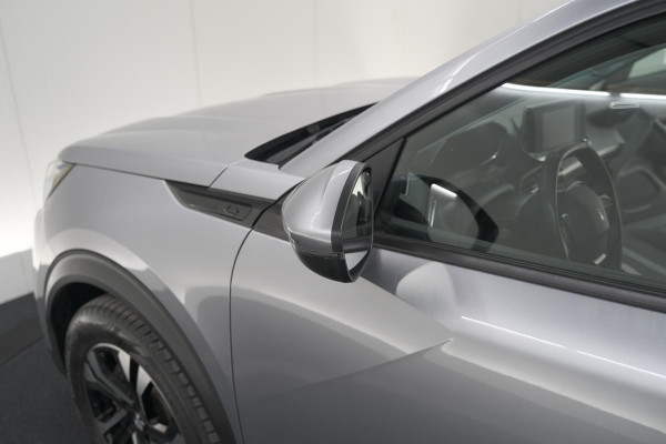 Peugeot e-2008 EV Allure 50 kWh | SOH=96.7 % | 3 Fase Laadfunctie | Camera | Navigatie | Parkeersensoren | Apple Carplay