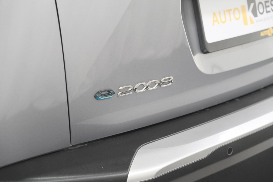 Peugeot e-2008 EV Allure 50 kWh | SOH=96.7 % | 3 Fase Laadfunctie | Camera | Navigatie | Parkeersensoren | Apple Carplay