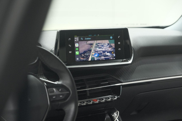 Peugeot e-2008 EV Allure 50 kWh | SOH=96.7 % | 3 Fase Laadfunctie | Camera | Navigatie | Parkeersensoren | Apple Carplay