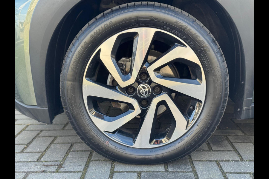 Toyota Aygo X 1.0 VVT-i S-CVT Pulse Automaat | December 2024, Stoelverwarming, Bi-Tone, Airco, Privacy Glass, Lichtmetalen velgen, Apple CarPl