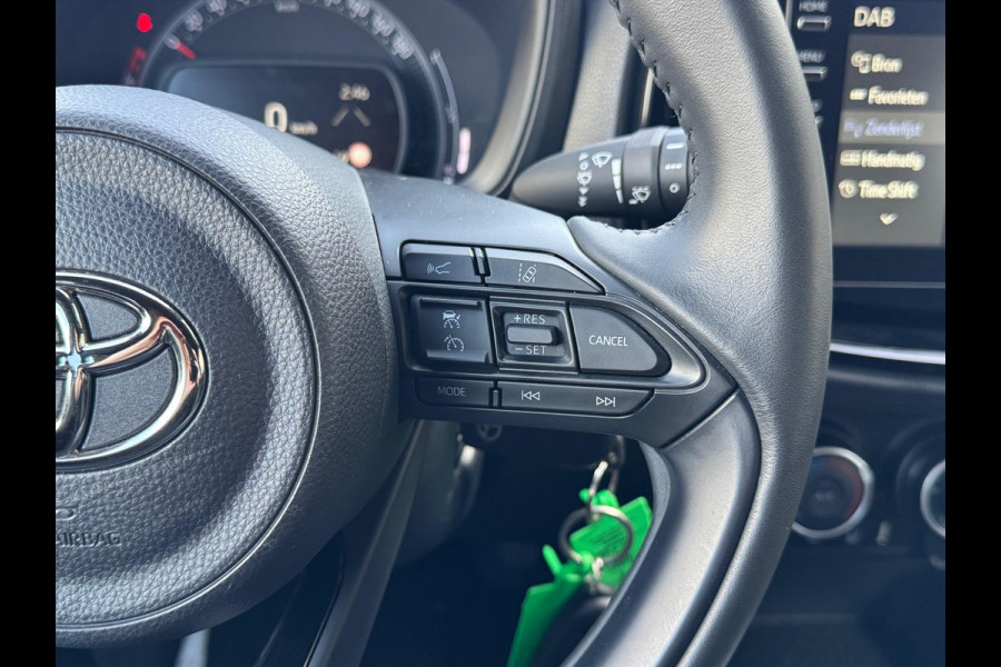 Toyota Aygo X 1.0 VVT-i S-CVT Pulse Automaat | December 2024, Stoelverwarming, Bi-Tone, Airco, Privacy Glass, Lichtmetalen velgen, Apple CarPl