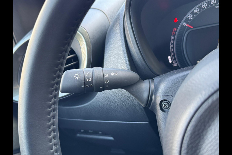 Toyota Aygo X 1.0 VVT-i S-CVT Pulse Automaat | December 2024, Stoelverwarming, Bi-Tone, Airco, Privacy Glass, Lichtmetalen velgen, Apple CarPl