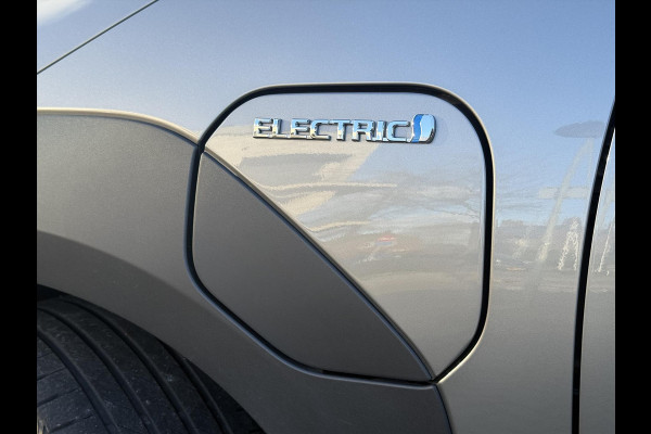 Toyota Bz4x 71,4 kWh 204pk Dynamic | 3-Fase, 360 Camera, Blind Spot monitor, Elektrische achterklep, Parkeersensoren, Stoelverwarming