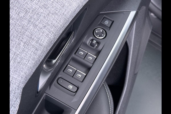 Peugeot E 3008 GT Avantage 210 73 kWh | SOH 95% WARMTEPOMP | DODE HOEKCENSOR | DEALER ONDERHOUDEN | BTW VERREKENBAAR | RIJKLAARPRIJS incl. 12mnd BOVAG | 100% ongeval verleden vrij.