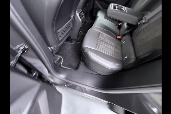 Peugeot E 3008 GT Avantage 210 73 kWh | SOH 95% WARMTEPOMP | DODE HOEKCENSOR | DEALER ONDERHOUDEN | BTW VERREKENBAAR | RIJKLAARPRIJS incl. 12mnd BOVAG | 100% ongeval verleden vrij.