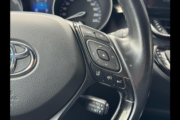 Toyota C-HR 1.8 Hybrid 122pk CVT Dynamic | Navigatie, Adaptive Cruise, Stoelverwarming, Lm-velgen