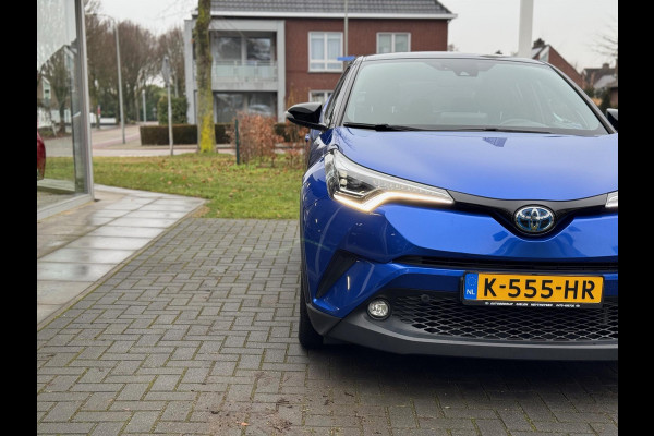 Toyota C-HR 1.8 Hybrid Bi-Tone Plus | JBL, Led Pakket, Half leer/Alcantara, Dodehoekherkenning, parkeersensoren, Stuurverwarming