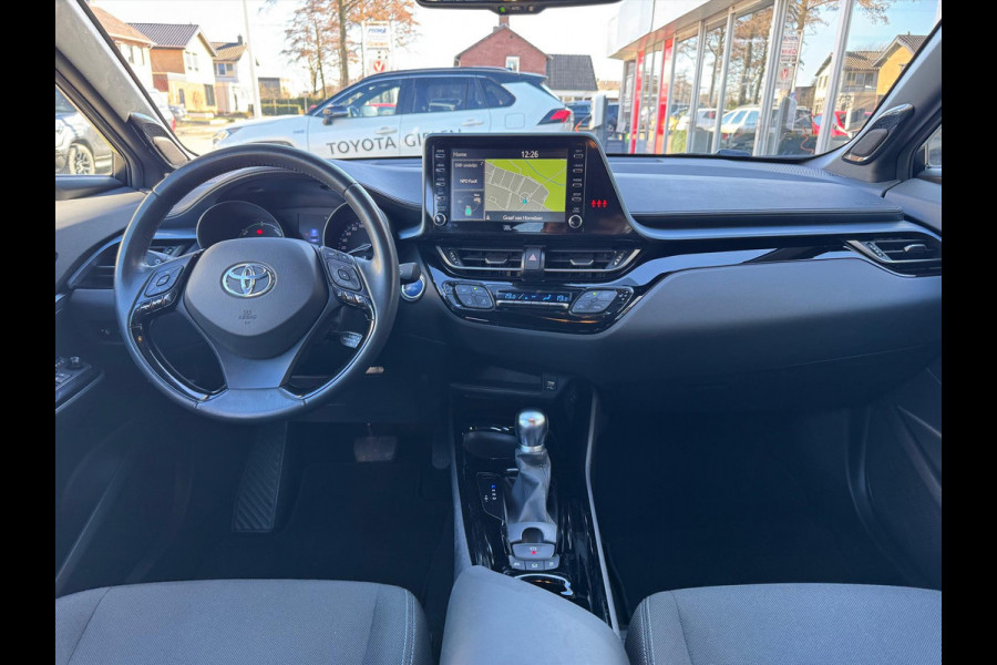 Toyota C-HR 2.0 Hybrid 184pk First Edition | JBL, Navigatie, Stoelverwarming, Apple CarPlay/Android Auto, Parkeersensoren, Blind Spot