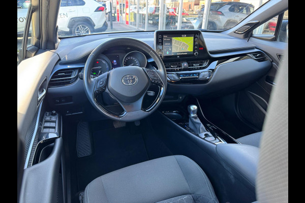 Toyota C-HR 2.0 Hybrid 184pk First Edition | JBL, Navigatie, Stoelverwarming, Apple CarPlay/Android Auto, Parkeersensoren, Blind Spot