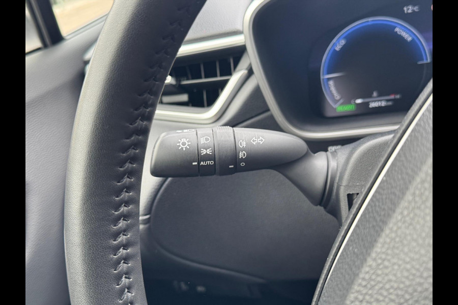 Toyota Corolla Cross Hybrid 140 Style | Elektrische achterklep, Stoel + Stuurverwarming, Keyless, 18 inch, Parkeersensoren, Dodehoekherkenning