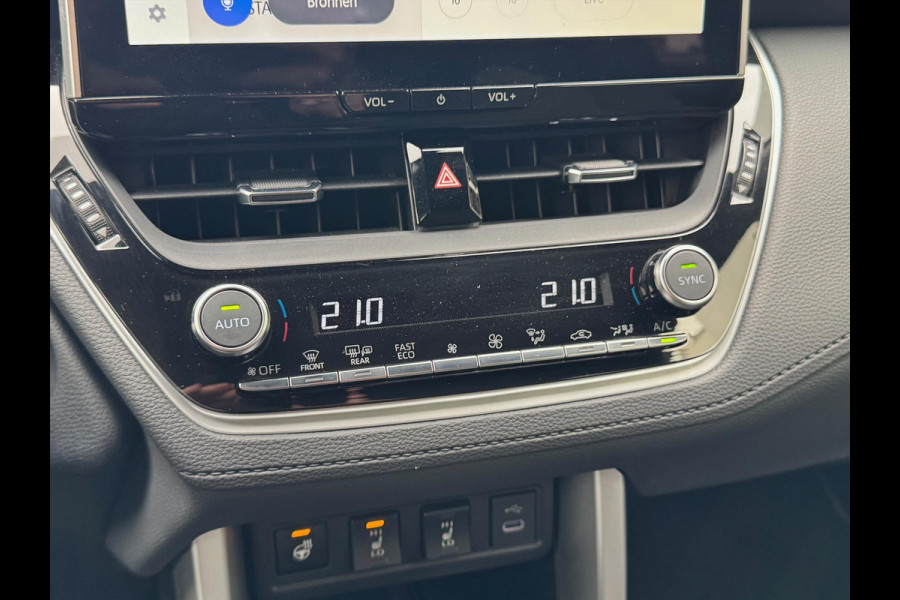 Toyota Corolla Cross Hybrid 140 Style | Elektrische achterklep, Stoel + Stuurverwarming, Keyless, 18 inch, Parkeersensoren, Dodehoekherkenning