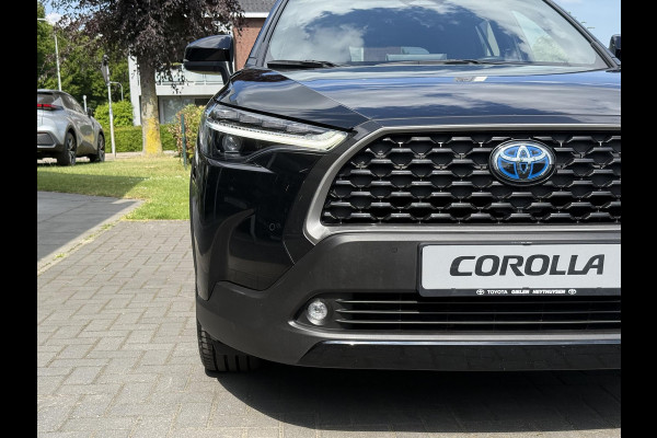 Toyota Corolla Cross 2.0 High Power Hybrid First Edition | Elektrische achterklep, Stoel + Stuurverwarming, Blind spot, Parkeersensoren