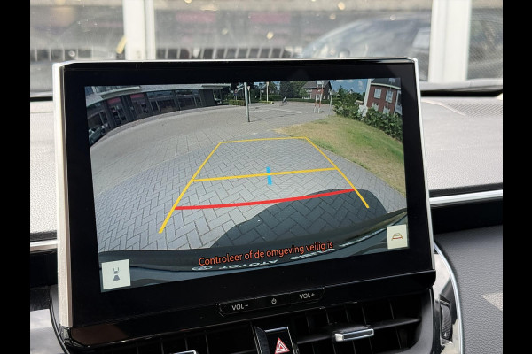 Toyota Corolla Cross 2.0 High Power Hybrid First Edition | Elektrische achterklep, Stoel + Stuurverwarming, Blind spot, Parkeersensoren