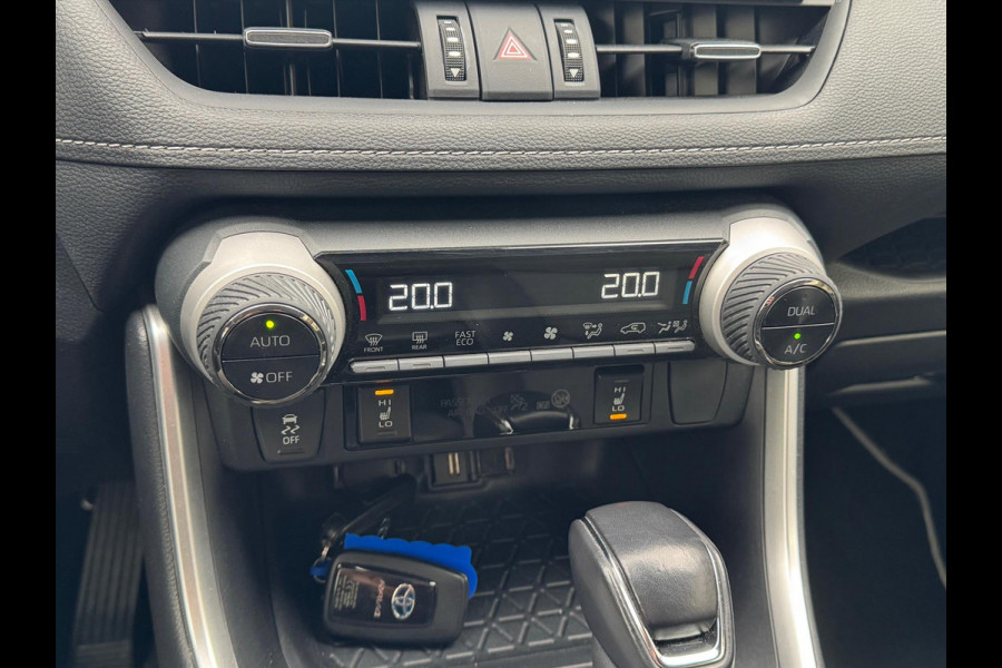 Toyota RAV4 2.5 Hybrid Dynamic Plus | Leer, Stoel + Stuurverwarming, Elektrische achterklep, Parkeersensoren, Adaptive cruise control