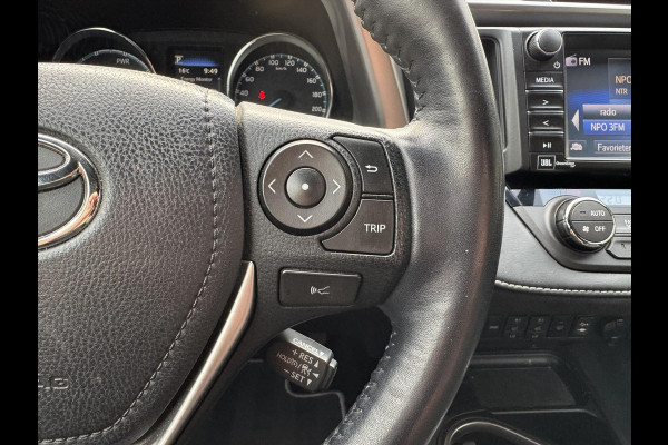 Toyota RAV4 2.5 Hybrid AWD Executive Business | 360 camera, Stoel/stuurverwarming, Adaptive cruise control, Navigatie, 1.650KG trekgewicht