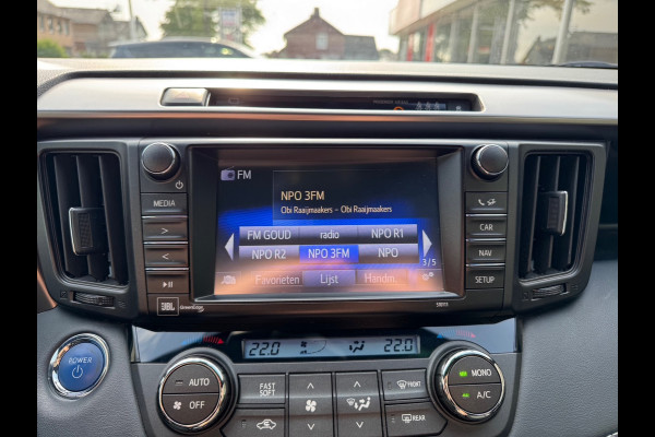 Toyota RAV4 2.5 Hybrid AWD Executive Business | 360 camera, Stoel/stuurverwarming, Adaptive cruise control, Navigatie, 1.650KG trekgewicht