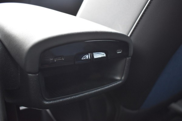 Volvo EX30 Single Motor Extended Range Plus 69 kWh | ACC | Blis | Camera | H&K | 19"LMV