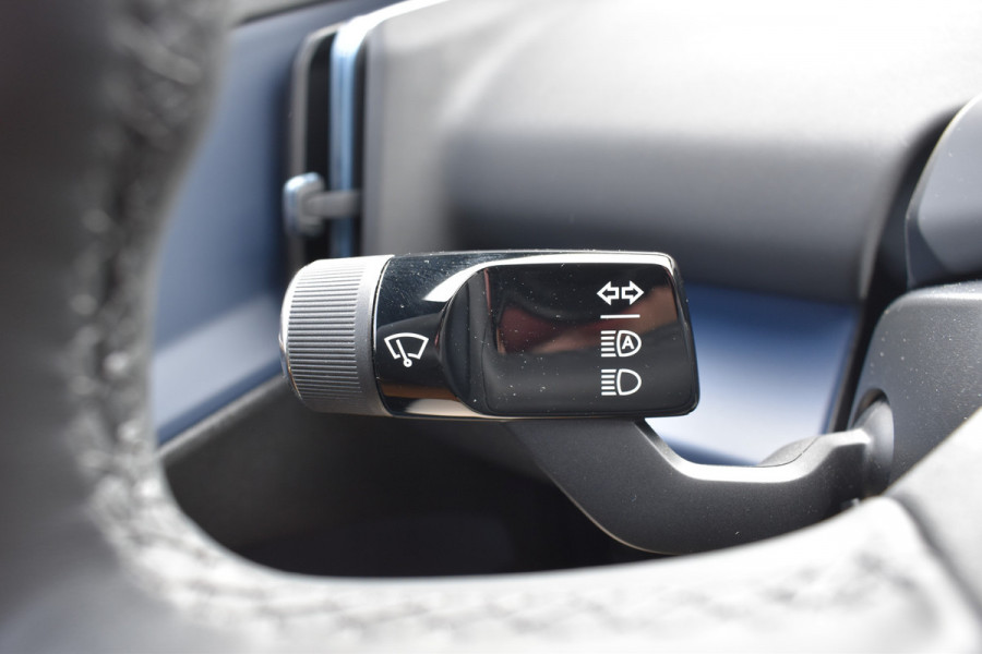 Volvo EX30 Single Motor Extended Range Plus 69 kWh | ACC | Blis | Camera | H&K | 19"LMV