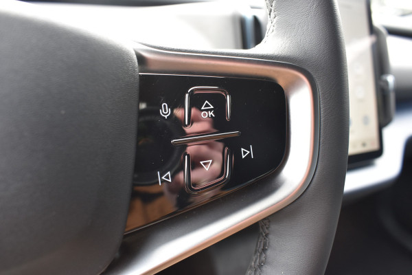 Volvo EX30 Single Motor Extended Range Plus 69 kWh | ACC | Blis | Camera | H&K | 19"LMV