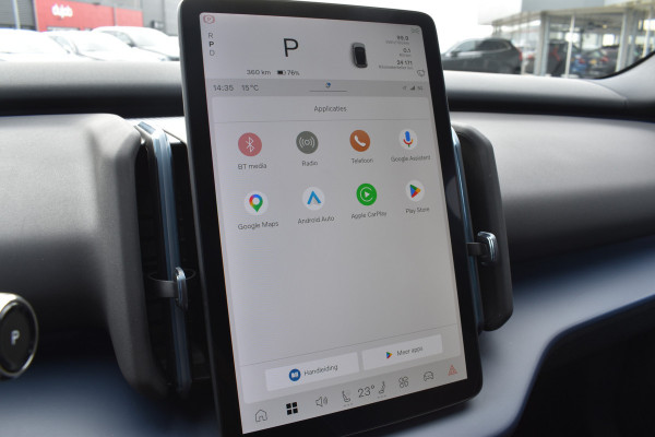 Volvo EX30 Single Motor Extended Range Plus 69 kWh | ACC | Blis | Camera | H&K | 19"LMV