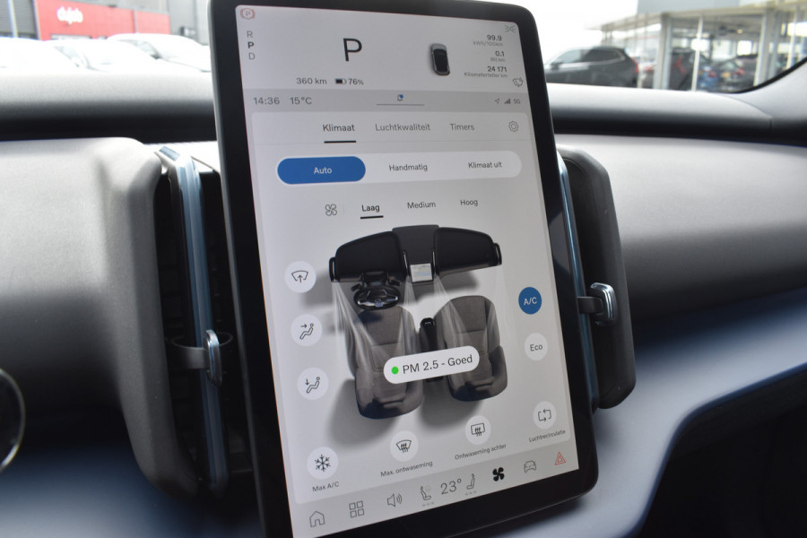 Volvo EX30 Single Motor Extended Range Plus 69 kWh | ACC | Blis | Camera | H&K | 19"LMV