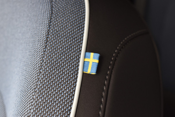 Volvo EX30 Single Motor Extended Range Plus 69 kWh | ACC | Blis | Camera | H&K | 19"LMV