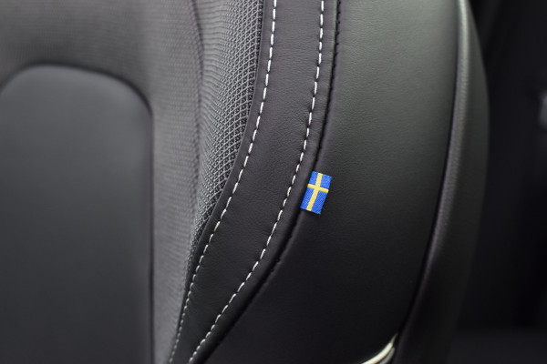 Volvo XC60 T6 AWD 350PK Plug-in Hybrid Plus Black Edition | 21'' | H&K | BLIS | Adaptive cruise | MY26 |