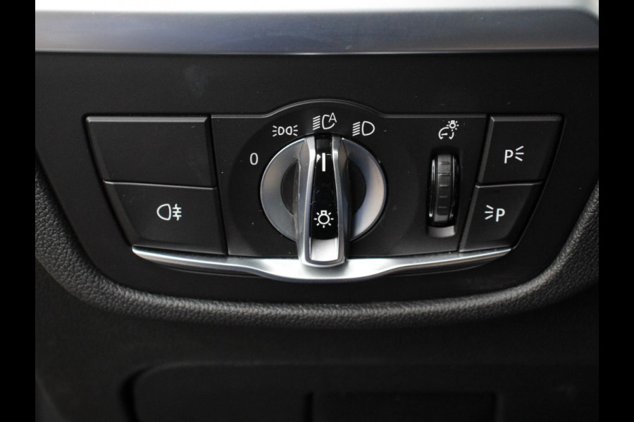 BMW X3 xDrive30e PHEV M-Sport Demo auto ! | Panorama dak | Navigatie | Climate Control | Lichtmetalen Velgen